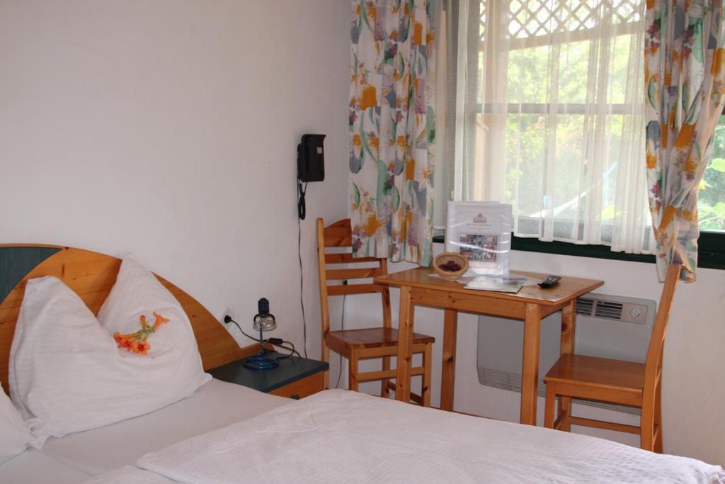 Pension Gartner Wallern im Burgenland Kamer foto